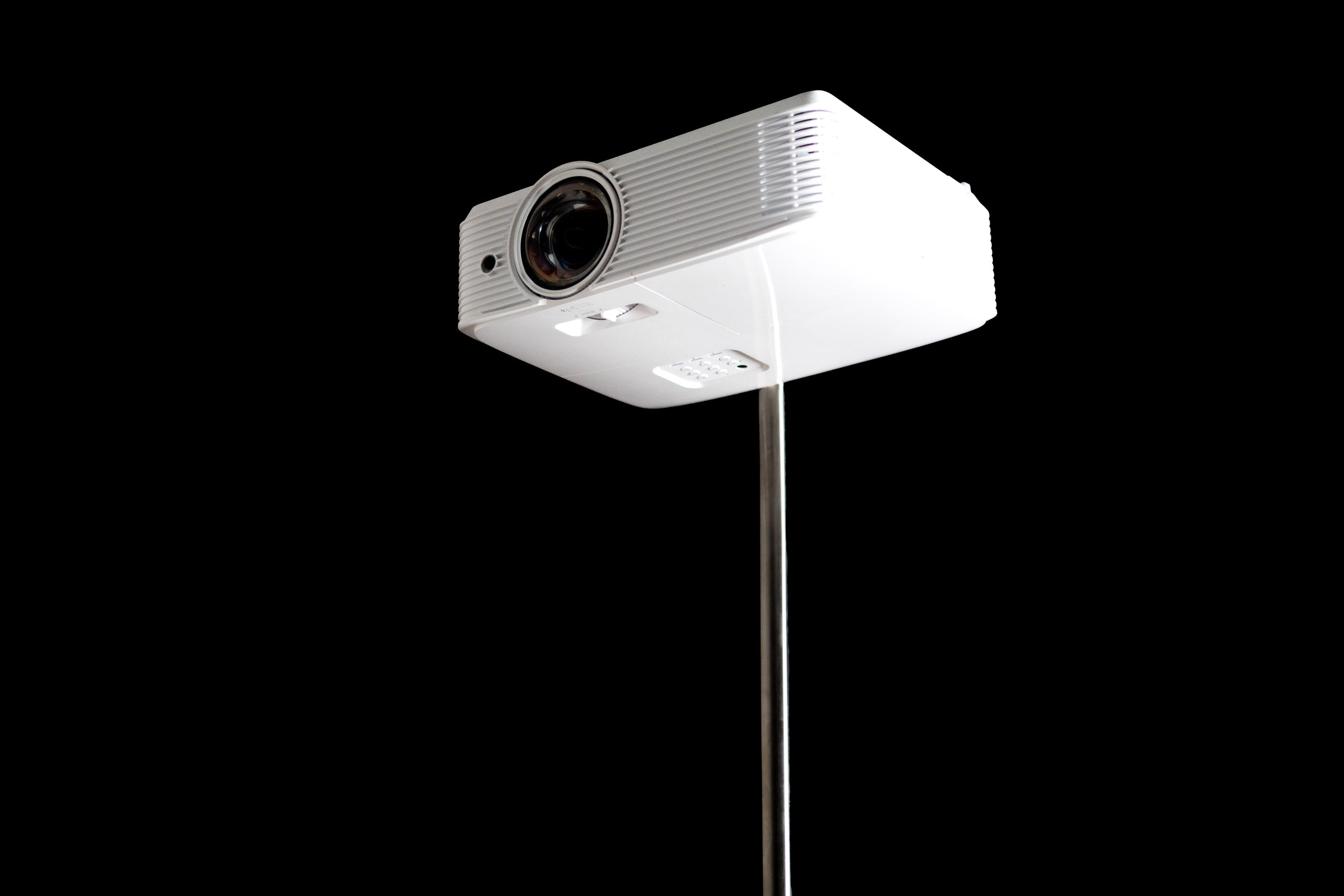 HomeCourse Projector Mount for Golf Simulator