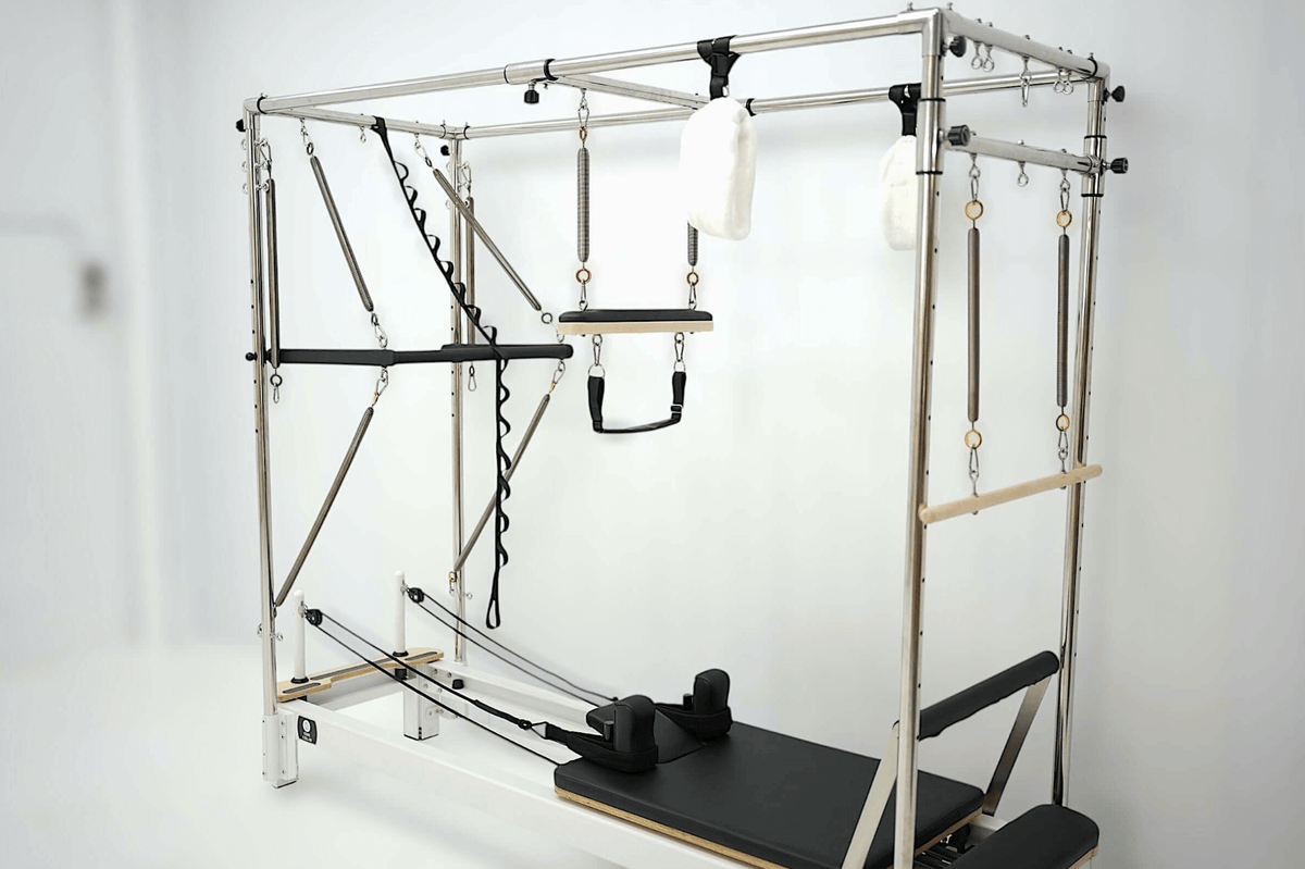 The Core Collab Queen Cadillac Pilates Reformer — Black