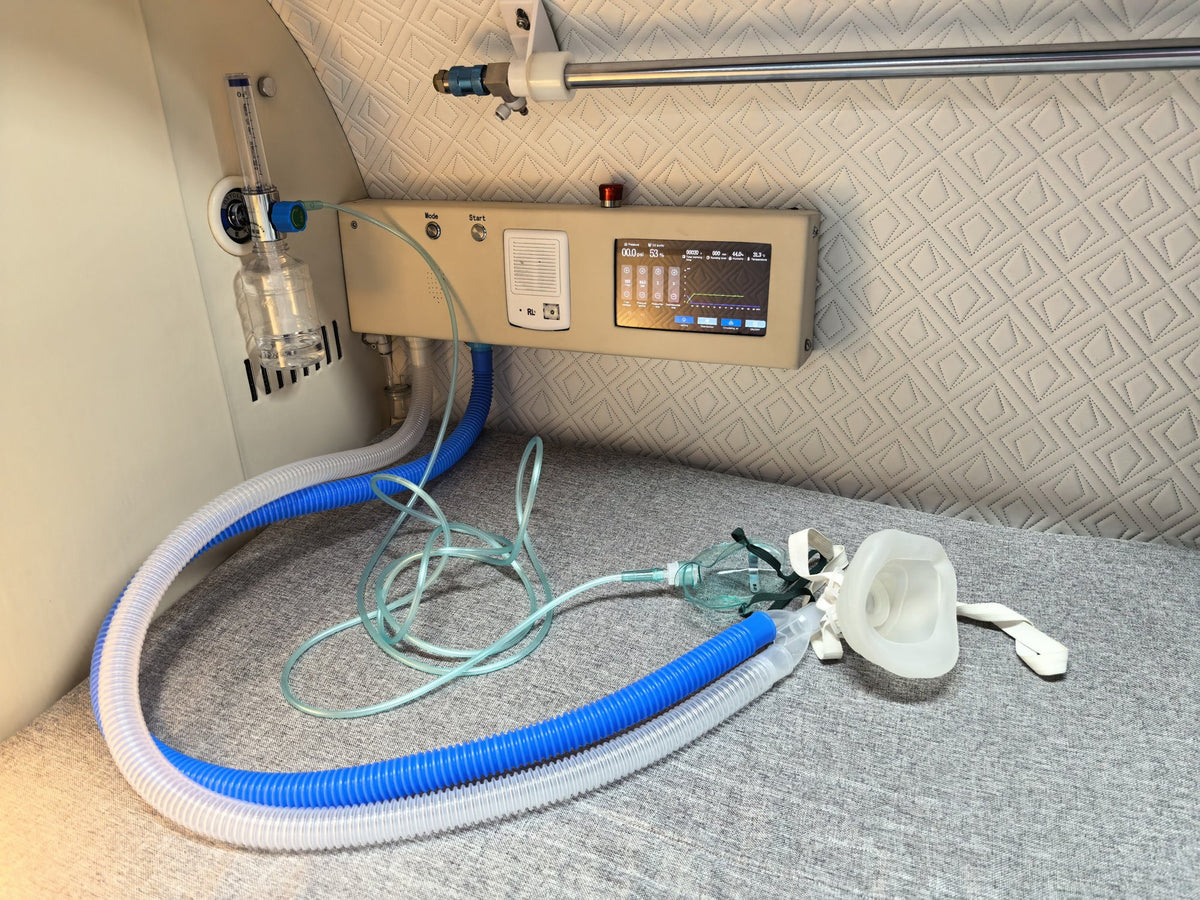 OxyAir OLV-YTD04 interior controls and breathing equipment